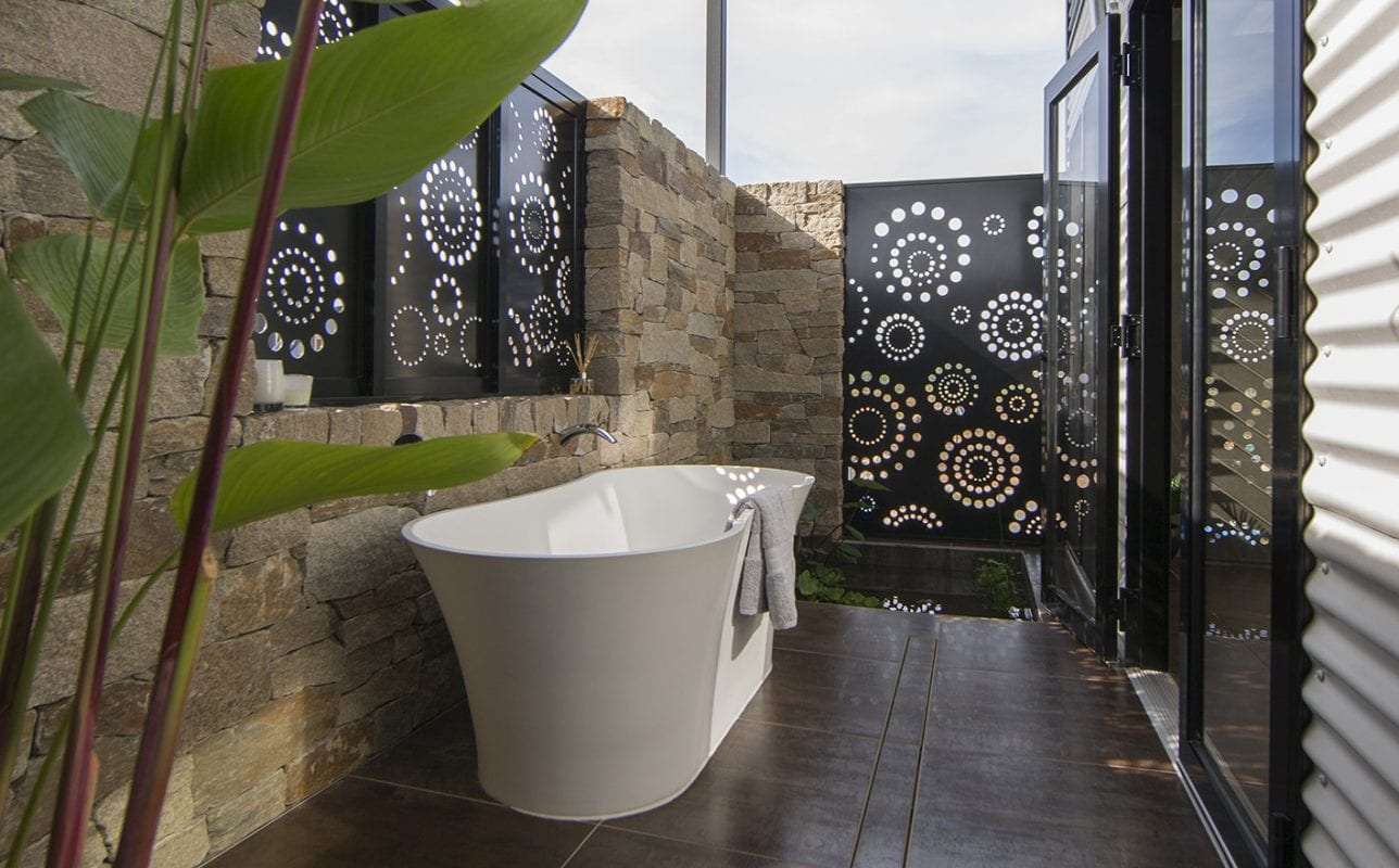 Bora Bora slider Sanctum