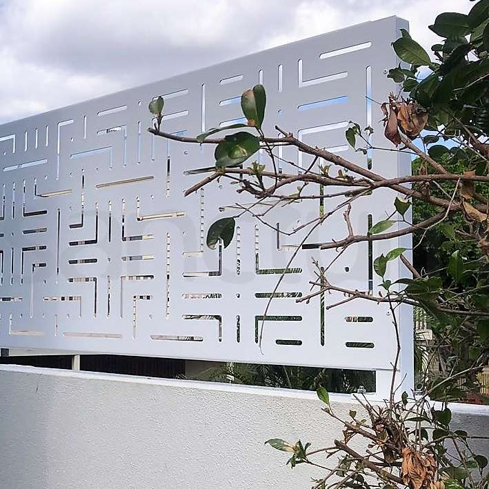 Sanctum Bahamas hidden posts