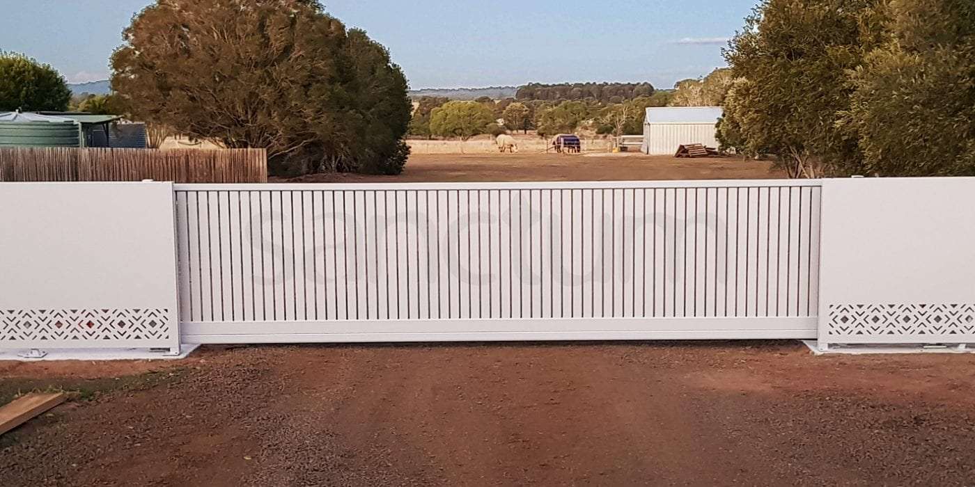 Sanctum slatted sliding vehicle gate